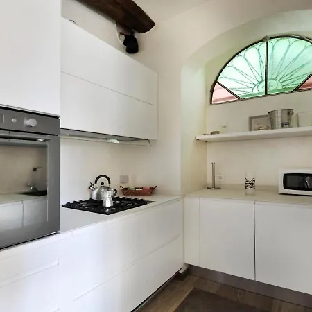 Ur Nest Santo Stefano B Lejlighed