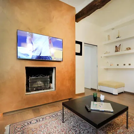 Ur Nest Santo Stefano B דירה