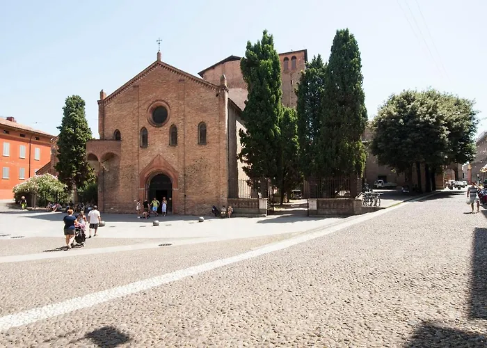 Ur Nest Santo Stefano B * بولونيا