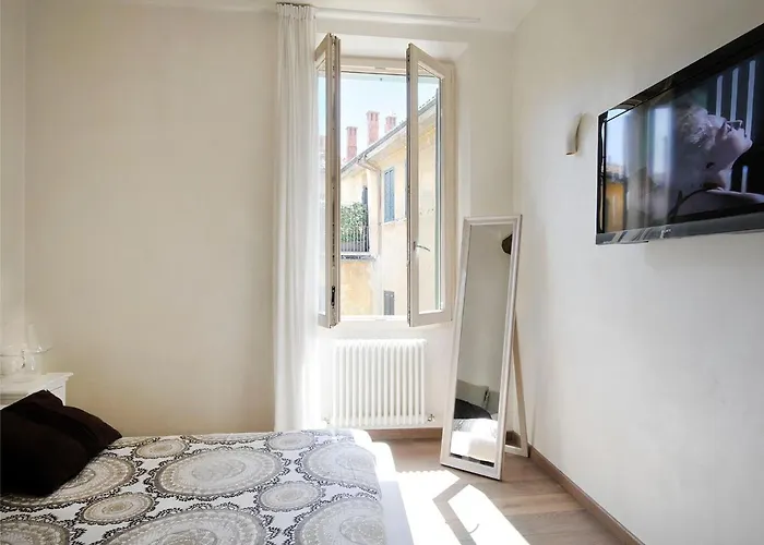 Ur Nest Santo Stefano B شقة