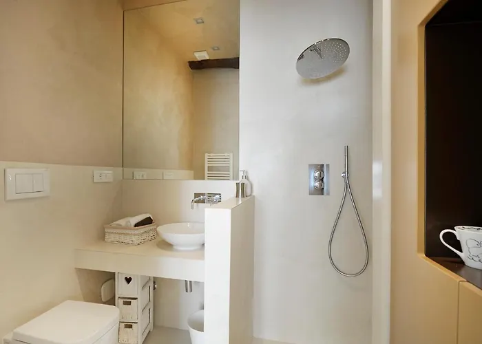 Ur Nest Santo Stefano B * 볼로냐